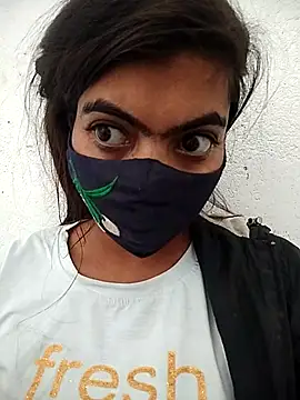 Snapshot of PEEHU-50 chatting on November 2025 01:59:02 AM PEEHU-50 online show from November 2025 01:59:02 AM