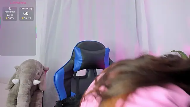 Snapshot of aleaa_x chatting on November 2025 02:26:01 AM aleaa x online show from November 2025 02:26:01 AM