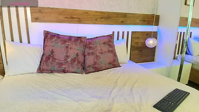 LucianaWainN online show from March 2026 01:17:02 PM