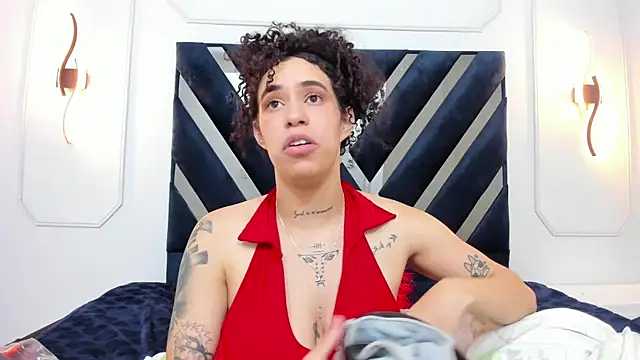 Annie roselle online show from January 2026 05:27:02 PM