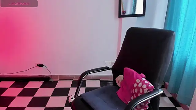 Scarlett  Cooper   online show from March 2026 10:31:02 PM