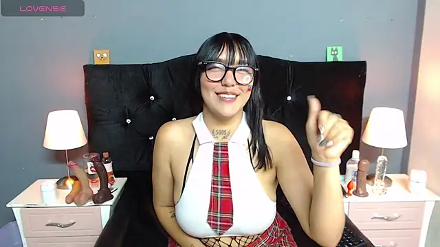Snapshot of Sophie-dbs chatting on June 2026 07:29:01 PM Sophie-dbs online show from June 2026 07:29:01 PM