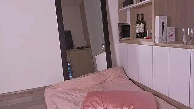 peach heart online show from November 2025 02:54:01 PM