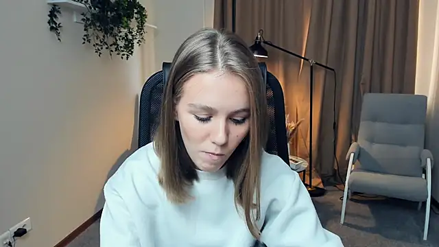 TienKnous online show from October 2025 10:24:02 AM