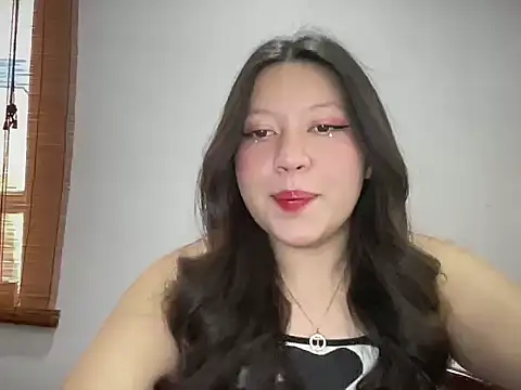 Snapshot of Rachel_James__ chatting on November 2025 05:44:01 PM Rachel James online show from November 2025 05:44:01 PM
