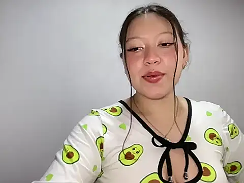 Snapshot of Rachel_James__ chatting on December 2025 09:55:01 PM Rachel James online show from December 2025 09:55:01 PM
