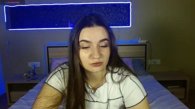 Snapshot of cutieblush chatting on October 2025 08:51:02 PM cutieblush online show from October 2025 08:51:02 PM