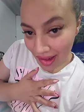 Meloddy   online show from November 2025 02:28:02 PM