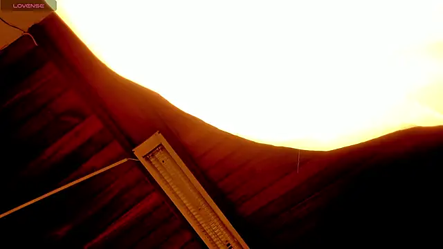 VenusCooper online show from January 2026 12:10:01 PM