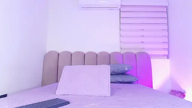 ashly mr online show from February 2026 12:02:02 PM