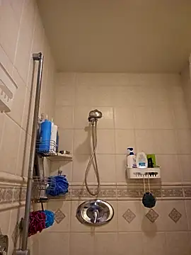 Roddog18 online show from October 2025 05:08:02 AM