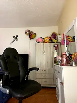 Miichii online show from October 2025 11:27:02 PM