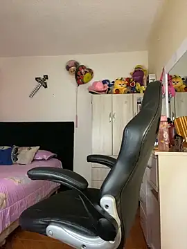 Miichii online show from October 2025 11:05:01 PM