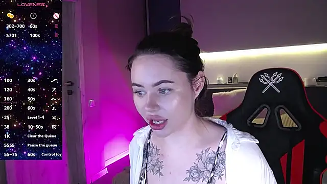 AlmaryKim online show from December 2024 03:32:02 PM