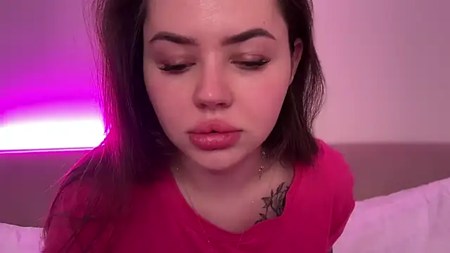 AlmaryKim online show from February 2026 04:49:02 AM