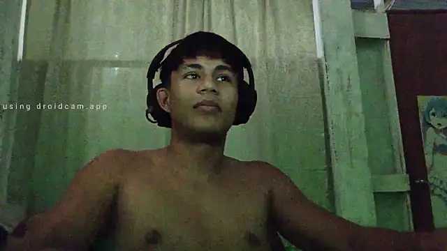 Thiagox03 online show from February 2026 05:35:02 PM