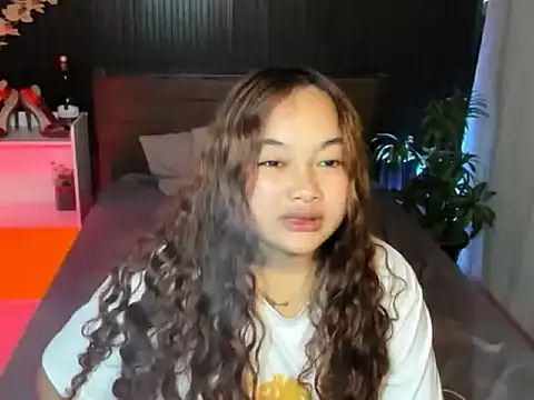 UrFavouriteCravings online show from October 2025 12:55:02 AM