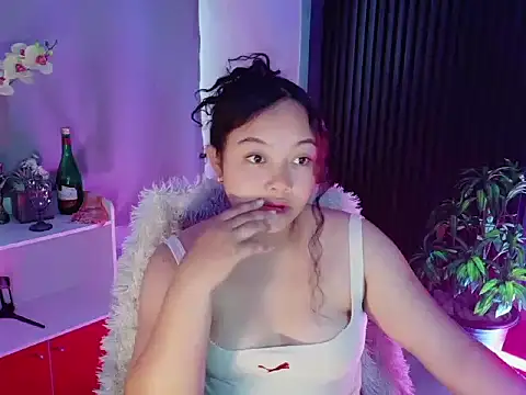 UrFavouriteCravings online show from March 2026 02:14:02 AM