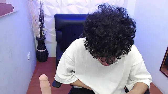 Liil boy online show from October 2025 03:39:02 AM