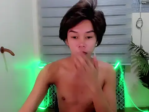 Nexusmooree20 online show from December 2025 10:00:01 AM