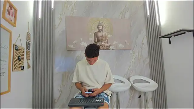 VERY HOT GUYS online show from December 2025 07:27:02 AM