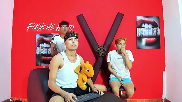 VERY HOT GUYS online show from March 2026 07:40:01 PM