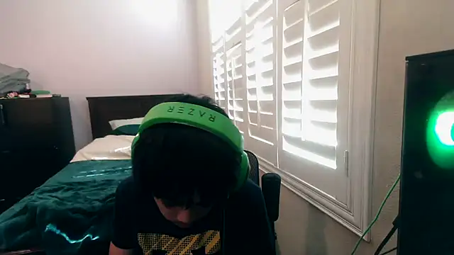 youngasianboy2007 online show from October 2025 07:44:01 PM