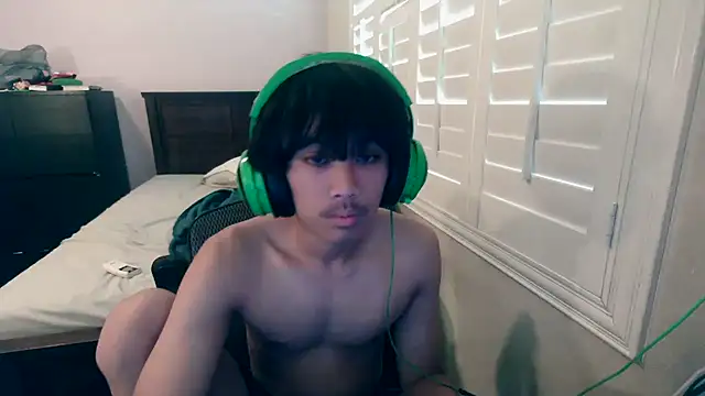 youngasianboy2007 online show from October 2025 12:21:02 AM