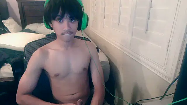 youngasianboy2007 online show from October 2025 02:37:02 AM