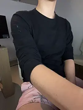 LiamMyst online show from October 2025 12:38:02 AM