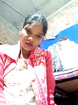 dayna2 online show from November 2025 05:48:01 PM