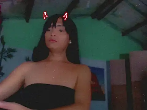 Snapshot of xAsianTOPModelx chatting on June 2026 04:47:01 AM xAsianTOPModelx online show from June 2026 04:47:01 AM