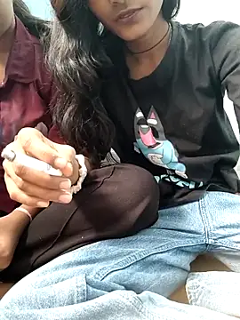 Snapshot of Unique_girls90 chatting on January 2026 07:45:01 AM Unique girls90 online show from January 2026 07:45:01 AM