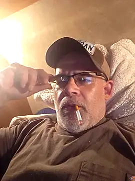 DeeBestEver online show from November 2025 04:56:01 AM