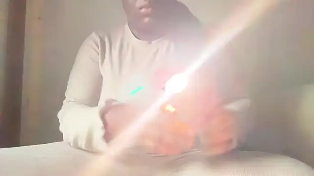 nanaisbackk online show from October 2025 06:23:02 AM