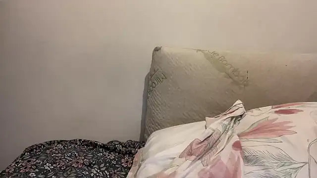 nanaisbackk online show from November 2025 11:14:01 PM