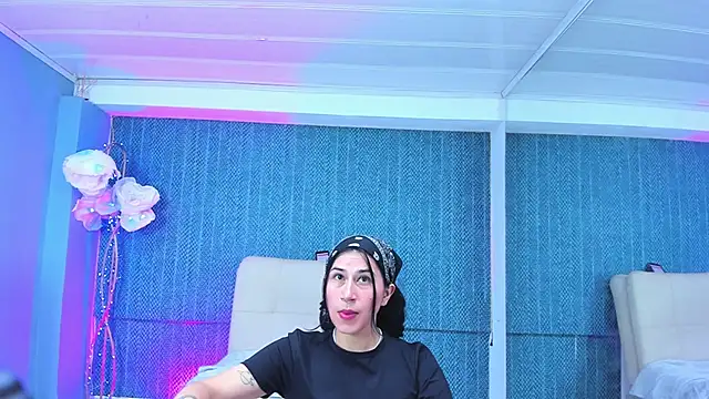 LeaMoreau22 online show from January 2026 02:28:01 AM