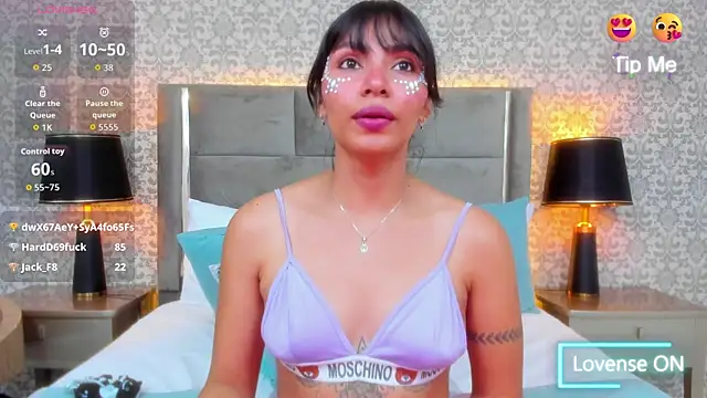 KoralBlum online show from October 2025 01:57:01 AM