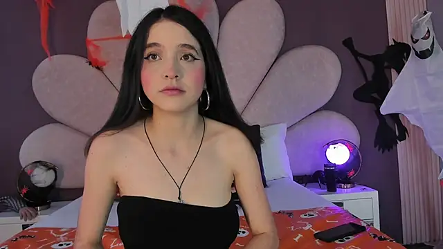 MeganR  online show from November 2025 11:09:02 AM