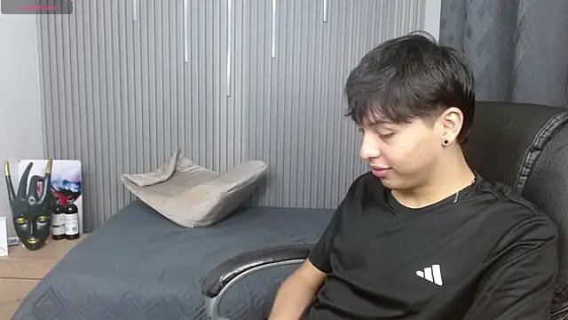 StiwenTwink online show from July 2026 01:03:02 PM