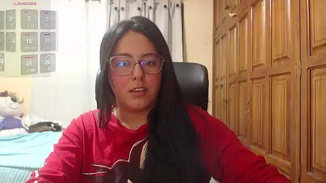 Snapshot of Venus_cat_ chatting on July 2026 01:51:01 AM Venus cat online show from July 2026 01:51:01 AM