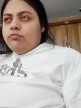 MayaCurvy online show from October 2025 04:09:01 AM