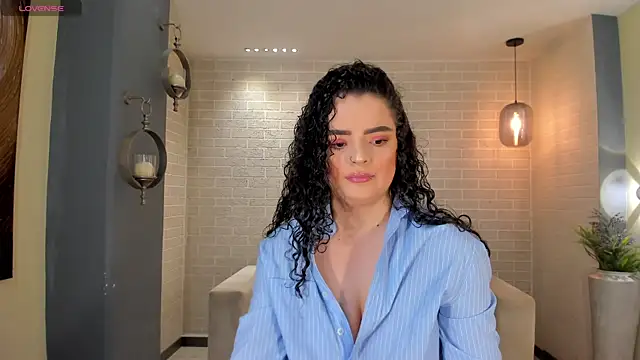 KylieJenkins online show from November 2025 11:21:02 AM