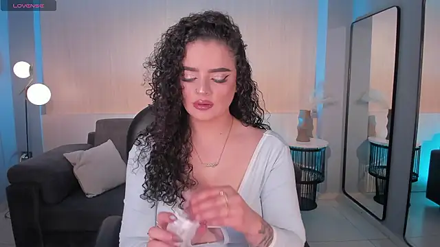 Snapshot of KylieJenkins chatting on February 2026 11:21:01 AM KylieJenkins online show from February 2026 11:21:01 AM