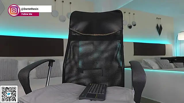 Snapshot of DanteeStone chatting on February 2026 03:13:02 PM DanteeStone online show from February 2026 03:13:02 PM