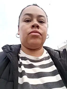 Italia 12 online show from October 2025 11:07:02 AM