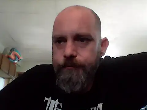 crazyheratic8 online show from May 2026 05:51:01 PM