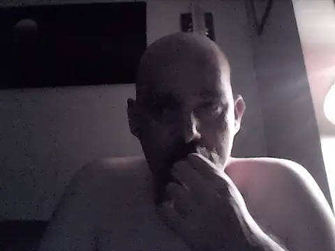 crazyheratic8 online show from June 2026 03:19:02 AM