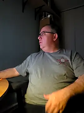 Iceman69696 online show from May 2026 03:47:01 AM