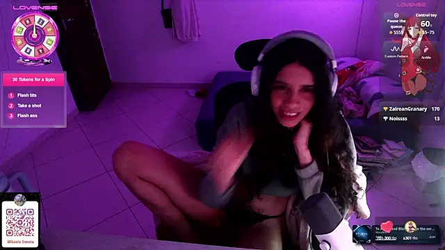 Snapshot of Mikaela_Sonata chatting on October 2025 03:04:02 AM Mikaela Sonata online show from October 2025 03:04:02 AM